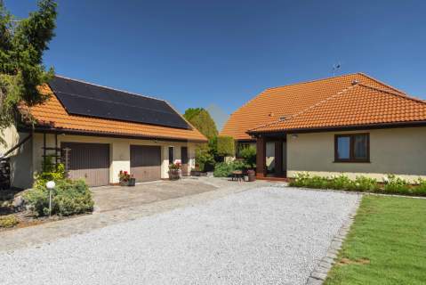 Dom 220m2 na działce 1748 m Wrocław Jerzmanowo
