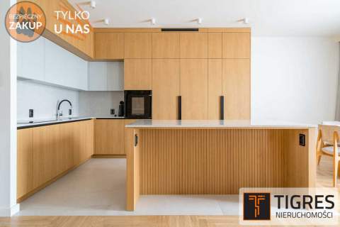 Penthouse / Wysoki standard / Duża loggia