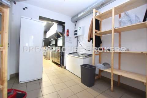 Lokal 60 m w Rynku z ogródkiem Rzeszów