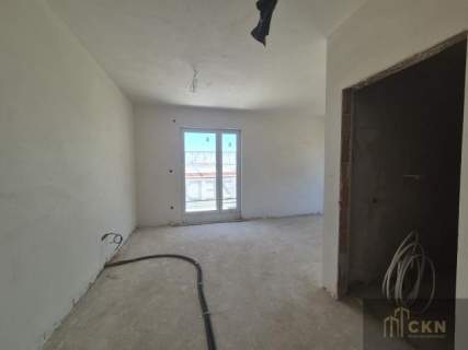 BRONOWICE - 131 m2 - TARAS 28 m2 - OGRÓD 180 m2