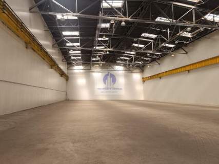 Bielany magazyn 1800 m2 do wynajęcia