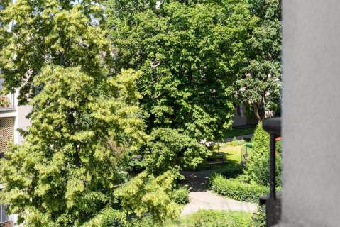 2 pokoje po remoncie saska kępa balkon
