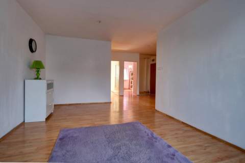 Trzypokojowe z dużą piwnicą /4,1 m2/