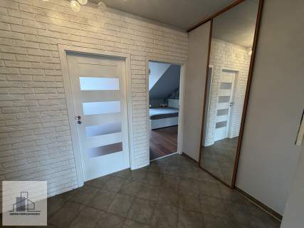 3 pokoje, duzy salon, balkon dodatkowe poddasze osiedle strzeżone