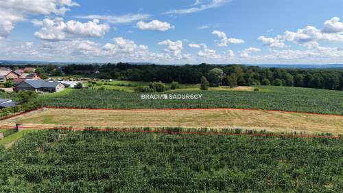Działka z projektem na 5 bliźniaków