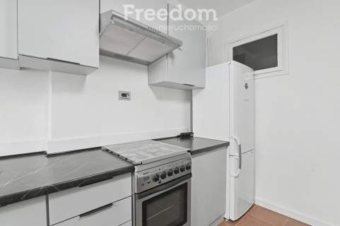 Kawalerka w centrum Gdyni ze słonecznym balkonem
