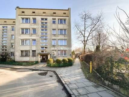 Dwupokojowe jasne mieszkanie w centrum.