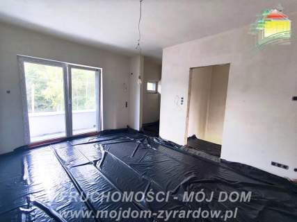 Nowoczesny dom do wykończenia, dobra lokalizacja.