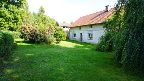 Siedlisko - dom plus teren 1,1020 ha . Kedrzyno gmina Siemyśl