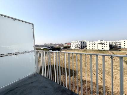 Kawalerka 26 m balkon komórka garaż KW