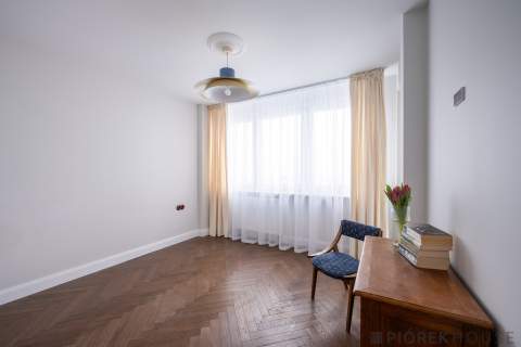 TARGOWA NOWA CENA - SUPER STANDARD 4 POKOJE OD JUŻ