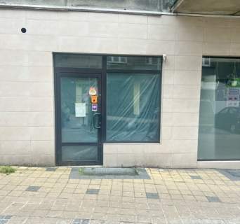LOKAL HANDLOWO - USŁUGOWY 28 m2 ul. Piłsudskiego