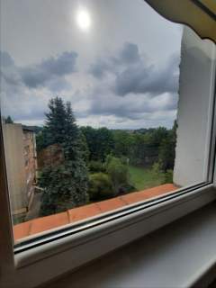 2 pokoje z logią w bloku koło stadionu