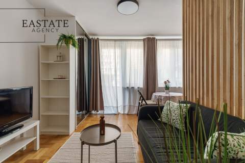 Kawalerka, Rondo ONZ, komfortowe, balkon