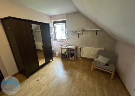 Pól bliźniaka oddzielony garazem, gotowy do wprowadzenia - świetny...