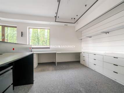 lokal handlowo-usługowy lub biurowy 100m2 Olsza