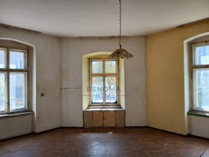 Przestronne 72m2 z wyjątkowym potencjałem.