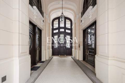 Lokal na showroom lub butik premium TOP adres