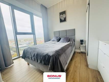 Hanza Tower pod klucz 2 pokoje, basen
