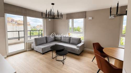 Nowy apartament z dużym balkonem Pierwszy najem