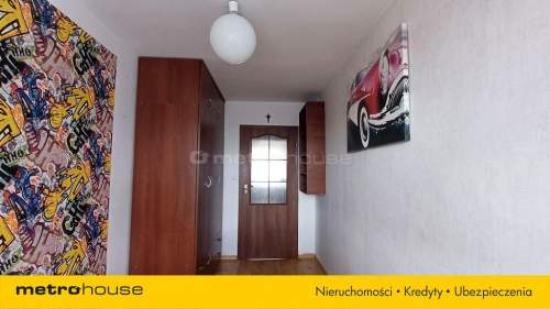 Na sprzedaż 3 pokoje, balkon i piwnica - Debrzno.