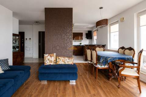 4 pok apartament na ost piętrze z tarasem 160 mkw
