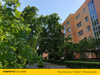 Mokotów / 64m do remontu loggia 5m piwnica 8m