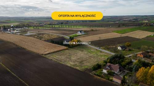 Działka budowlana / 65 ar / MPZP / media