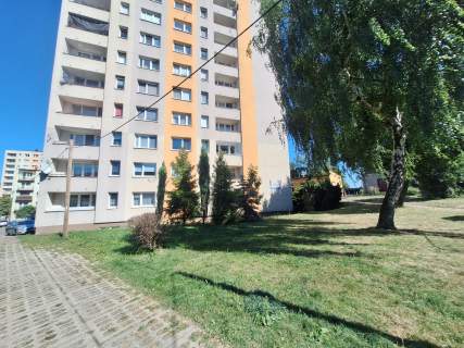 2 pokoje/ 45m2/ wieżowiec z windą