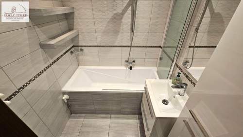 499000 zł - M4 -Fordon 66 m2 3 pokoje Po Remoncie