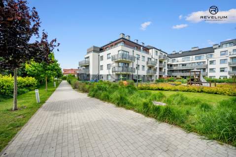 Duży balkon Przestrzeń Kom. lok. Msc. w hali