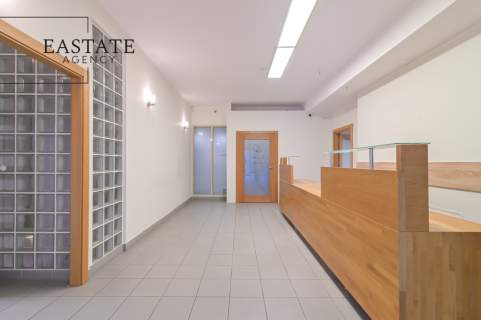 Lokal medyczny w Krzywym Domku, Sopot, 210,82 m