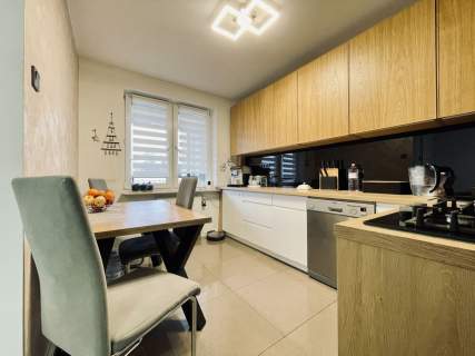 Centrum Balkon Miejsce postojowe Komórka lok