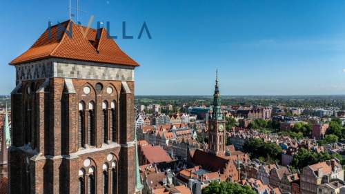 Gdańsk Piwna, zadbana kamienica, miejsce postojowe