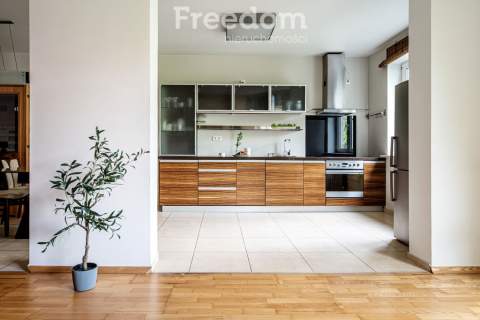 Przestronne 3 pokoje i garaż w zielonym Wilanowie