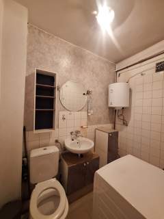 2 pokoje/ do odświeżenia/ ul.Reymonta 13