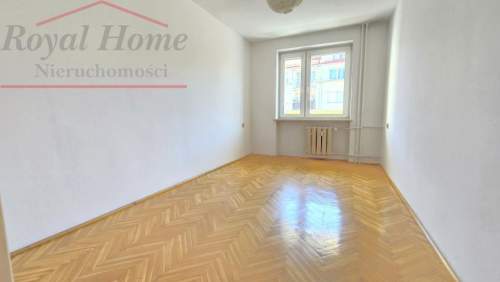 Przestronne w pełnym rozkładzie 3-pok. z balkonem.