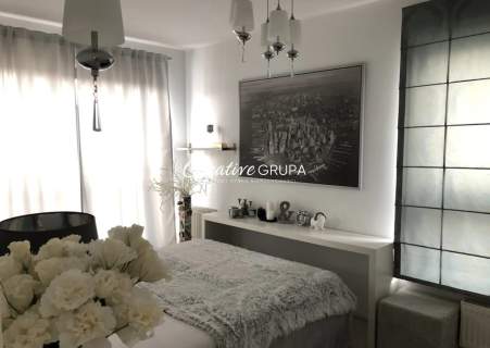 89 m 4 pokoje Metro Ulrychów Balkon Garaż