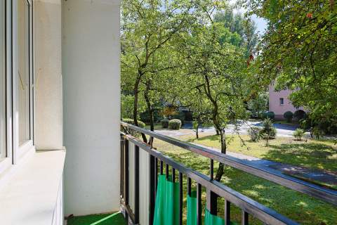 przytulna kawalerka z balkonem na Grochowie
