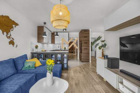 Wyjątkowy apartament z balkonem / Legnicka