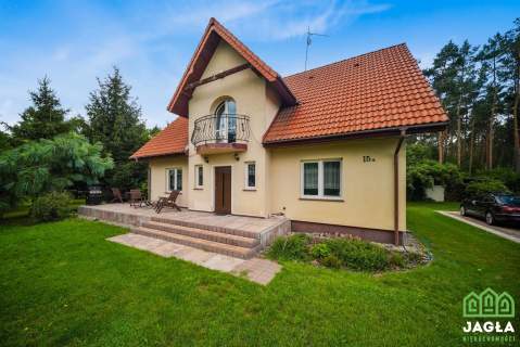 Posiadłość 200m2 z Własnym Stawem i Linią Lasu 1ha
