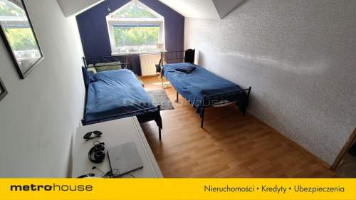 Na sprzedaż bezczynszowe trzypokojowe mieszkanie.