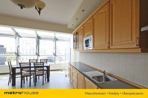 Apartament przy Metro Wilanowska panorama miasta