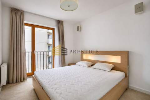 RESTAURA CENTRUM PRESTIŻ WYSOKI STANDARD