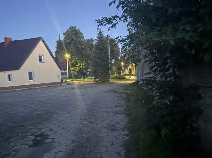 Sprzedam wielki dom pod inwestycje