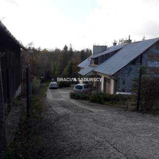 Wolnostojący dom ok. 600 m2