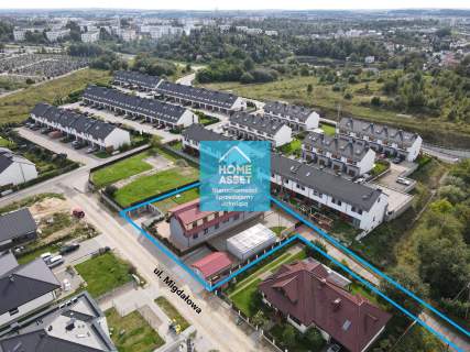 Obiekt komercyjny 437 m na działce 2226 m2