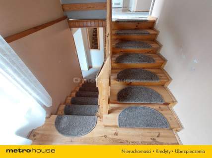 PRZESTRONNY DOM Z POTENCJAŁEM, POKRZYWNO