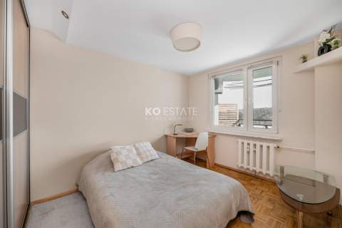 Bez kaucji Rozkład 3 pokoje, osobna kuchnia