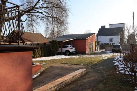 Dom z możliwością prowadzenia działalności w Częstochowie